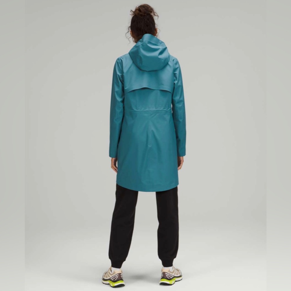 Lululemon Rain Rebel Jacket Capture Blue Coat Size 2 NWT Waterproof Running Race - Picture 2 of 16